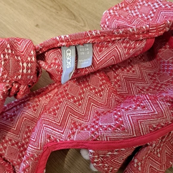 ASOS DESIGN jacquard pom pom frill beach red and white top size 2 - Picture 5 of 8